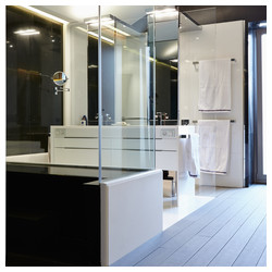 Baño - Neomad Interiorismo Detalle de la reforma del baño llevada a cabo por el arquitecto Mario Halty, del estudio Neomad Interiorismo.
