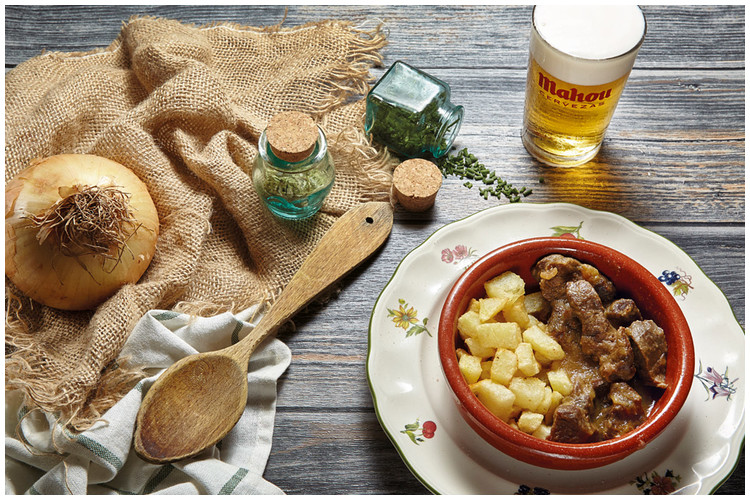 Fotografía y estilismo - Mahou-San Miguel Estilismo y fotografía gastronómica realizada para la ruta de tapas de Mahou-San Miguel en Gijón.