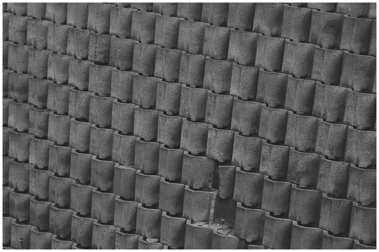 Imperfect pattern - Trabajo Personal Trabajo personal fotográfico que entremezcla los colores, formas y texturas de la realidad con la plasticidad de lo etéreo.